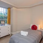 Beautiful Hideout In Center Of Edinburgh